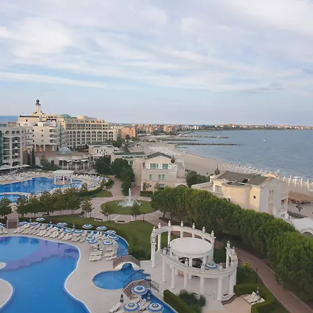 アパート Sunset C4-17 *