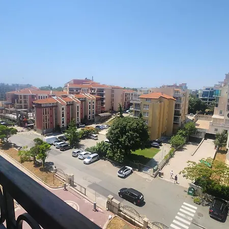 Sunset C4-17 アパート *