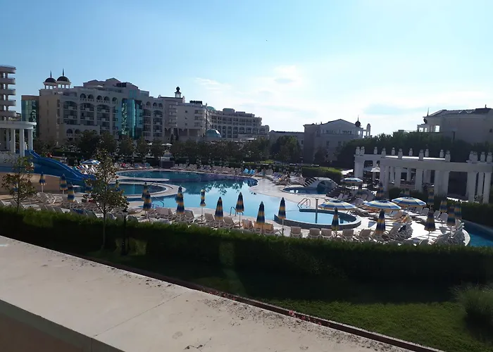 Sunset C4-17 Apartamento